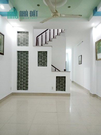Nhà thuê 3 Tầng đường 266 Bùi Minh Trực P6Q8 - Giá : 15 Triệu