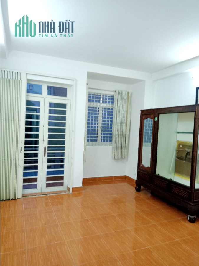 Nhà thuê 3 Tầng đường 266 Bùi Minh Trực P6Q8 - Giá : 15 Triệu
