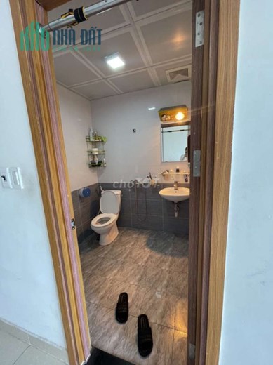 Cho thuê căn hộ chung cư 3 PN 2wc diện tích 82m2