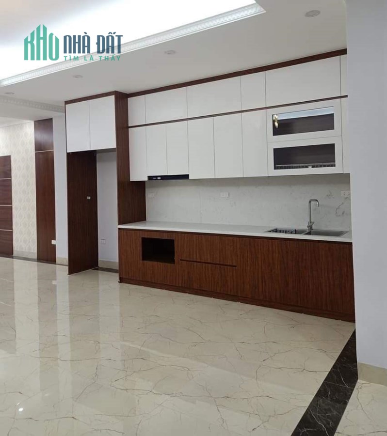 Bán gấn nhà phố Thái Hà, Đống Đa 76m, 6 tầng, mt 10m. Giá: 27.5 tỷ.