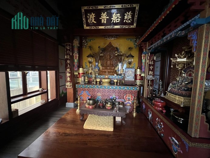 SIÊU PHẨM BIỆT THỰ - ĐẲNG CẤP NHẤT CIPUTRA - THANG MÁY HIỆN ĐẠI - VEW SÔNG VÀ SÂN GOLF.