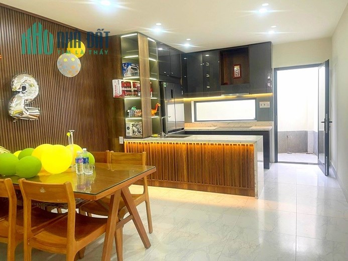 Gấp bán nhà Hàn Mặc Tử, 3 tầng mới đẹp, ô tô đỗ vài bước, chỉ 4.x tỷ. 0905.880.363