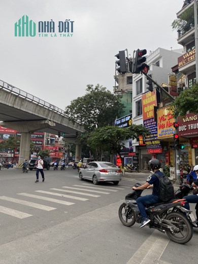 Mặt phố Nguyễn Trãi Thanh Xuân, đoạn đẹp nhất, 55m x mặt tiền 5.5m giá chào 50tr