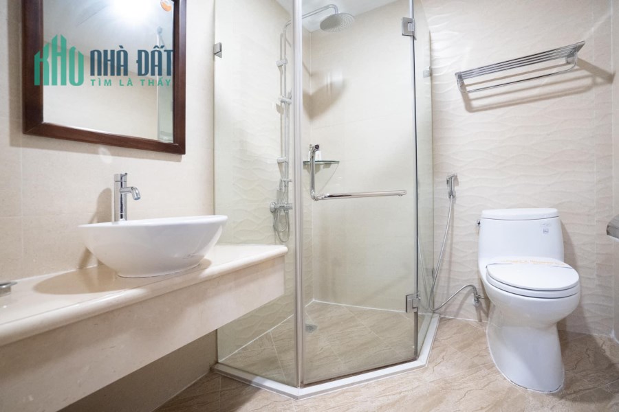 CHÍNH CHỦ NHỜ BÁN GẤP KHÁCH SẠN & APARTMENT PHỐ LÊ DUẨN HOÀN KIẾM HÀ NỘI