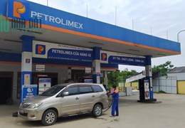 Tôi cần tiền bán mảnh đất trên Tuyên Quang. Kinh doanh được. giá chỉ 25 tr/m2. Cách cây xăng QL2C