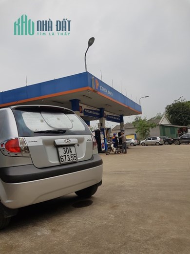 Tôi cần tiền bán mảnh đất trên Tuyên Quang. Kinh doanh được. giá chỉ 25 tr/m2. Cách cây xăng QL2C