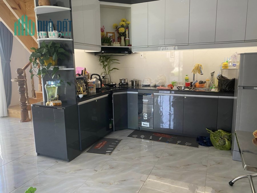 KẸT TIỀN HẠ GIÁ 3 TỶ 4 CÒN 2 TỶ 9 BÁN NHANH TRONG TUẦN NÀY!