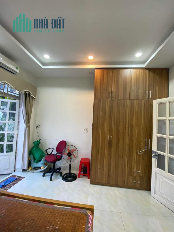Giá tốt chỉ 5.38 tỷ TL chính chủ nhà Phan Huy Ích, 4x12m, Hẻm 5m, 3 tầng