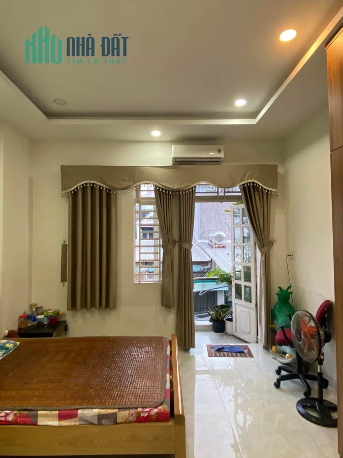 Giá tốt chỉ 5.38 tỷ TL chính chủ nhà Phan Huy Ích, 4x12m, Hẻm 5m, 3 tầng