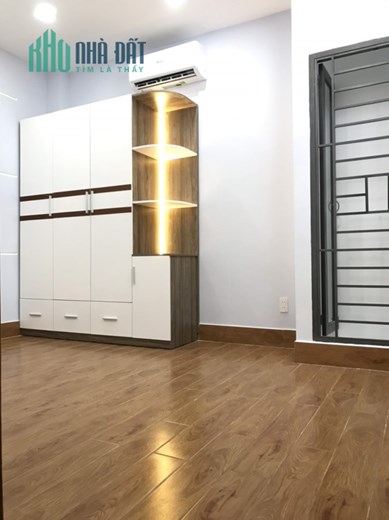Chính chủ cần bán căn nhà HXH 3 lầu, 46.2m, Hoàng Bật Đạt, p15, Tân Bình