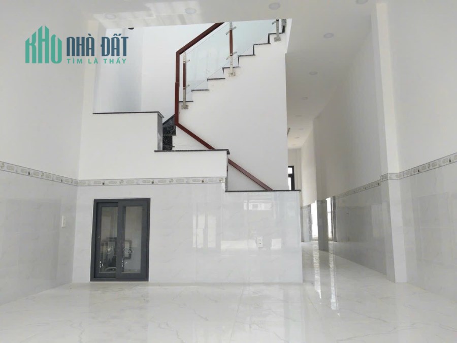 Bán Nhà Ngay KCN Cầu Tràm - Kế Bên KDC Trung Thành - Cách Chợ Bình Chánh 15phút di chuyển - Chính