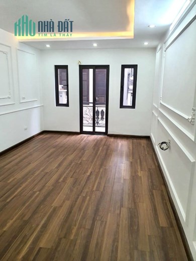 Minh Khai - Tam Trinh, 42m x 5 tầng, 3.65 tỷ, gần phố, nhà mới