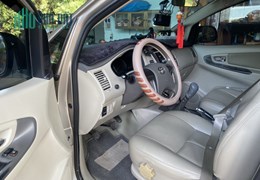 CẦN BÁN XE INNOVA 2015