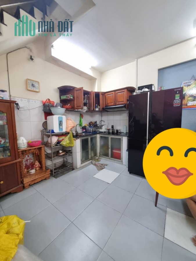 Vị trí Vip, Tân Bình P4 giáp Q10, ngang 4,5m, 3 tầng chỉ 3.7 tỷ