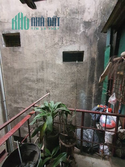 Bán nhà tập thể ngã 3 Tây Sơn- Vĩnh Hồ, 40m2, 1.2 tỷ