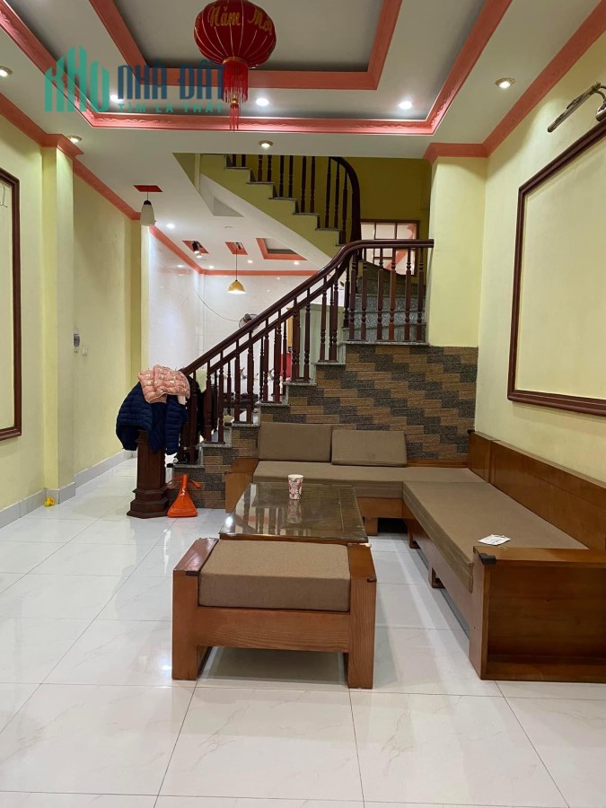 BÁN NHÀ NGÕ 6 MIẾU NHA-TÂY MỖ,NGÕ XE BA GÁC QUA,200M Ô TÔ ĐỖ,NỞ HẬU,60M2,3TẦNG,MT:3,5M.