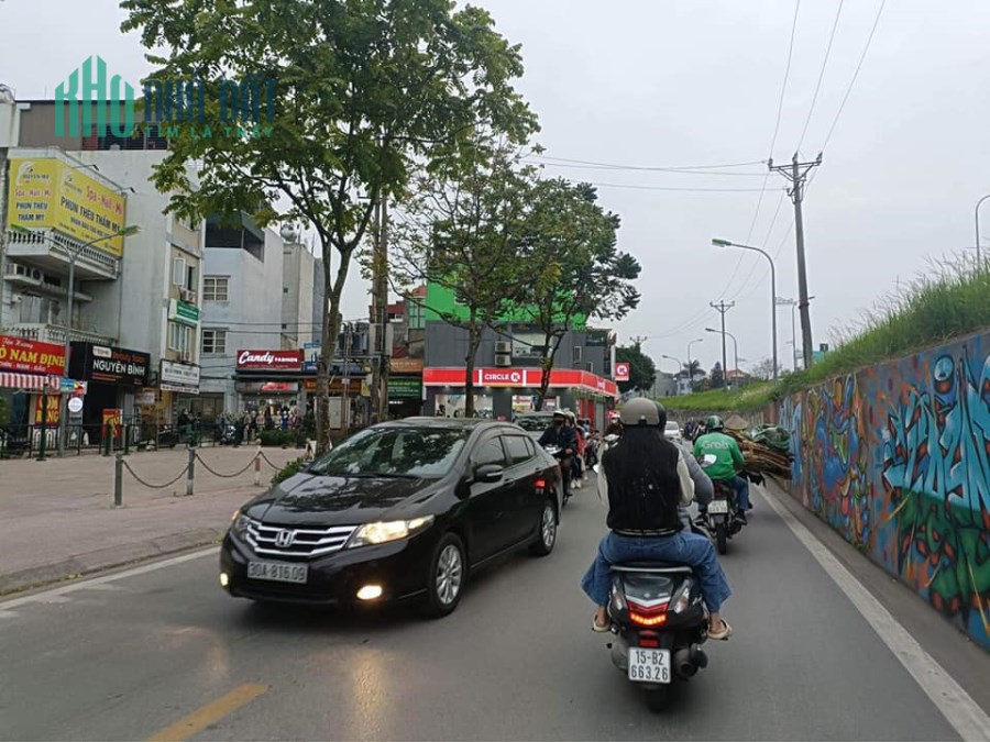 quá hiếm !!!  bán đất ngõ 264 Ngọc Thuỵ, 50m, oto, giá 2 tỷ 5 LH: 0936123469