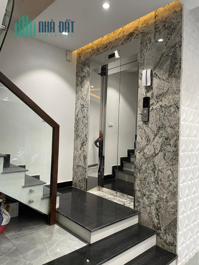 BÁN NHÀ PHỐ THÁI HÀ SĐCC- DUY NHẤT - VỊ TRÍ ĐỘC TÔN - THANG MÁY - Ô TÔ - KD - 50M x 6M MT