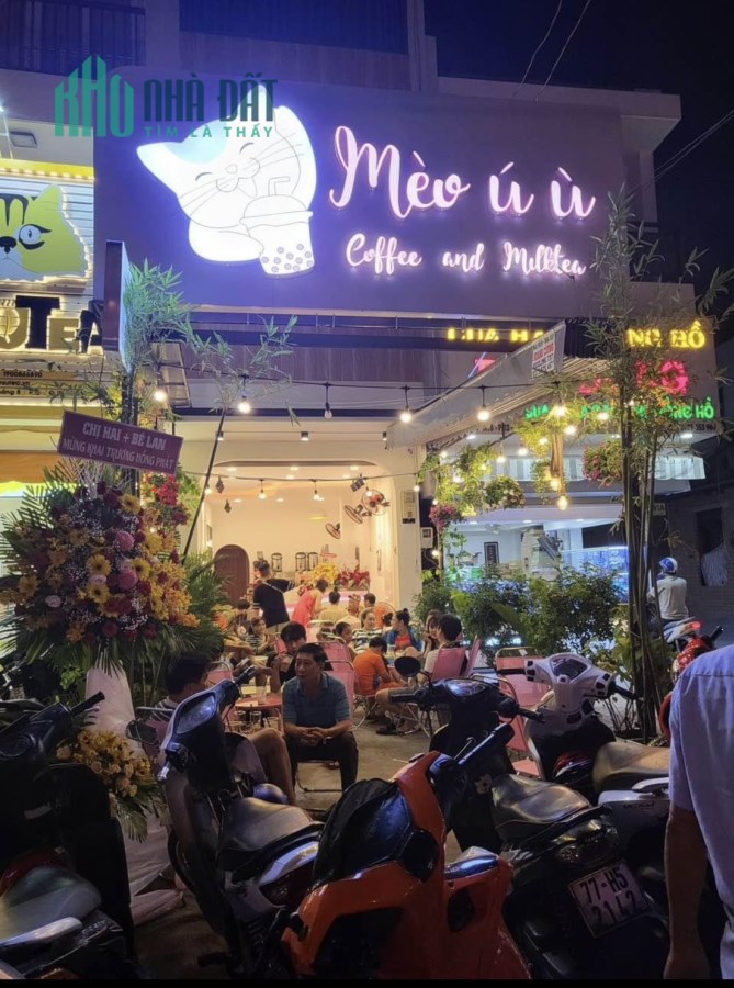 DO BẬN VIỆC GIA ĐÌNH NÊN MÌNH CẦN SANG QUÁN CÀ PHÊ- TRÀ SỮA