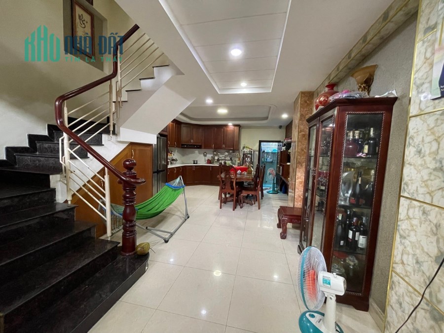 BÁN NHÀ QUẬN 7, HẺM TRỤC THẲNG 20M RA LÊ VĂN LƯƠNG, 75M2, 5 TẦNG - 7 TỶ - 0906885823