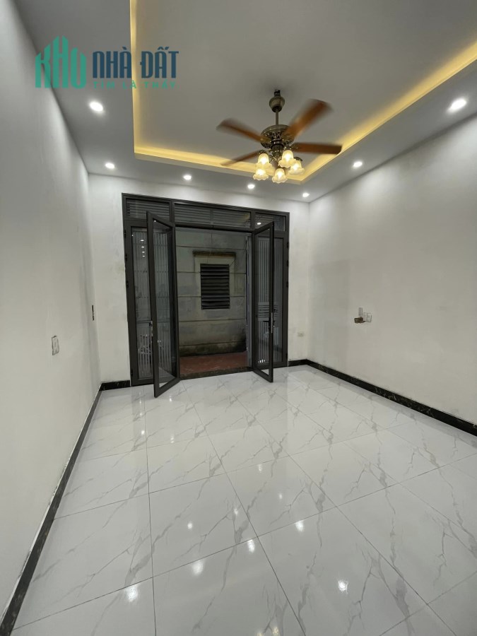 48m 5 Tầng Giá 4,3 Tỷ Phố Pháo Đài Láng Đống Đa. Nhà Đẹp Vừa Ở Vừa Cho Thuê. Chủ Tự Xây Kiên Cố.