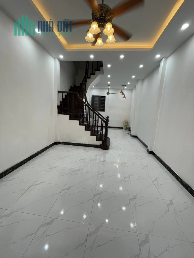48m 5 Tầng Giá 4,3 Tỷ Phố Pháo Đài Láng Đống Đa. Nhà Đẹp Vừa Ở Vừa Cho Thuê. Chủ Tự Xây Kiên Cố.