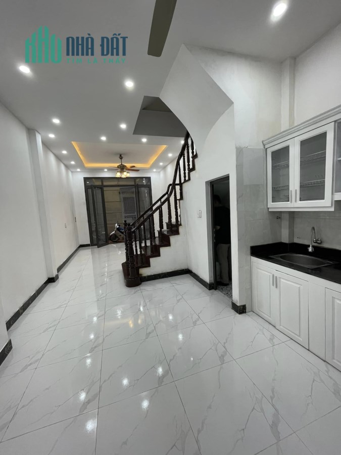48m 5 Tầng Giá 4,3 Tỷ Phố Pháo Đài Láng Đống Đa. Nhà Đẹp Vừa Ở Vừa Cho Thuê. Chủ Tự Xây Kiên Cố.