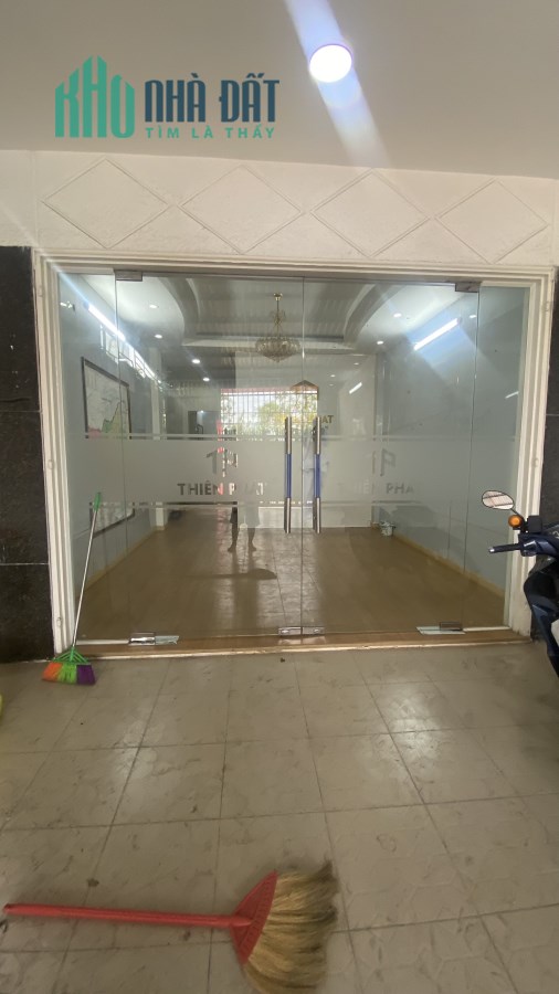 CHO THUÊ NHÀ NGUYÊN CĂN MẶT TIỀN ĐƯỜNG PHẠM VĂN ĐỒNG PHƯỜNG HIỆP BÌNH CHÁNH