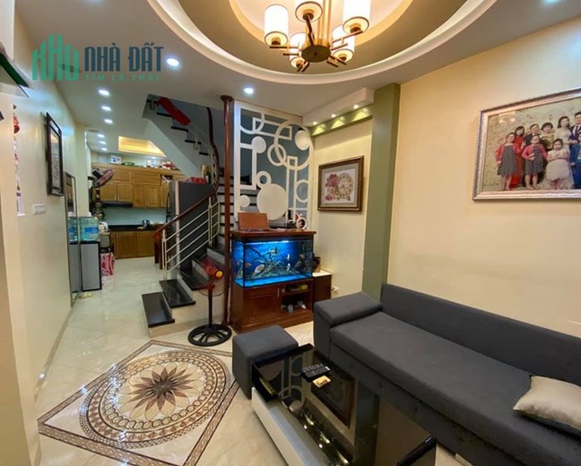 Chính chủ bán nhà mặt phố đường Nguyễn Trãi đầu Trần Phú, Hà Nội, 95m 25,5 tỷ