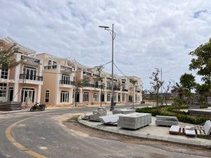 Chính Chủ Cần Bán Căn Lk6D. 05.39 Phân Khu Parasol ( Mặt tiền 6m)