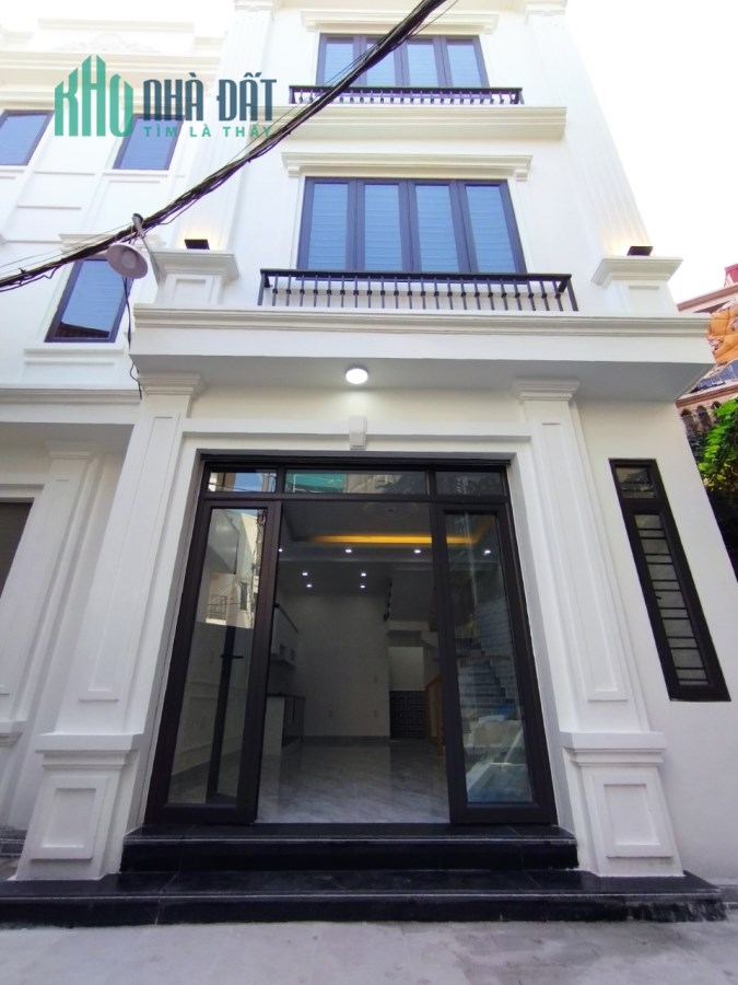 Bán nhà xây mới ngõ 363 Miếu Hai Xã, 52m 4 tầng GIÁ 2.5 tỉ cực thoáng, cực đẹp