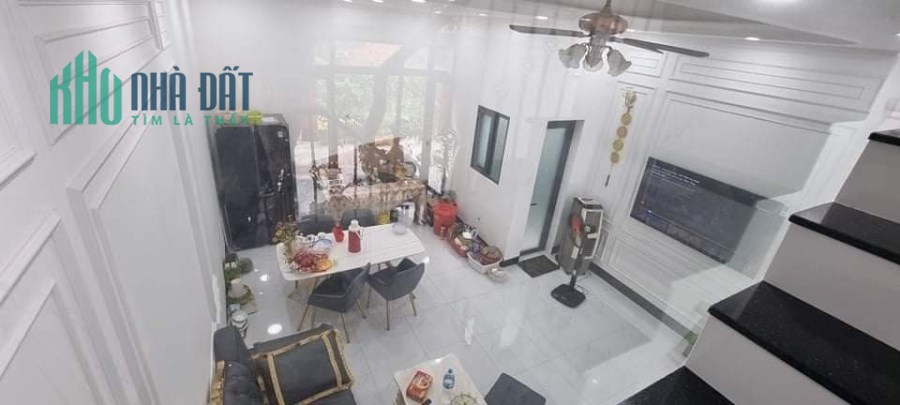Bán Nhà HXH 62M2 4Tầng Đường Lê Thúc Hoạch Quận Tân Phú.
