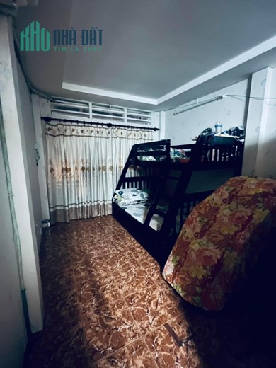 LÃNH BINH THĂNG - VỊ TRÍ ĐẸP - ÍT NHÀ BÁN - KẾT CẤU 3 TẦNG ĐÚC BTCT - NỞ HẬU - GẦN CHỢ - CÔNG VIÊN