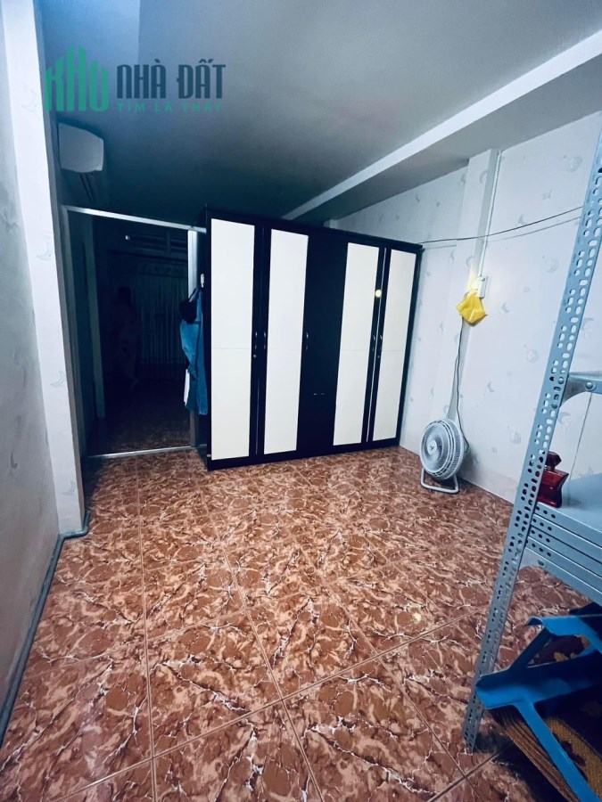 LÃNH BINH THĂNG - VỊ TRÍ ĐẸP - ÍT NHÀ BÁN - KẾT CẤU 3 TẦNG ĐÚC BTCT - NỞ HẬU - GẦN CHỢ - CÔNG VIÊN