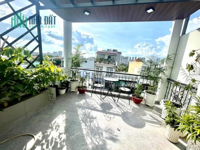 KINH DOANH MỌI NGÀNH NGHỀ -VỈA HÈ KHỦNG  5.5m- LÂM VĂN BỀN. Q7. 

5.5 *14 CHỈ :19.8 TỶ TL