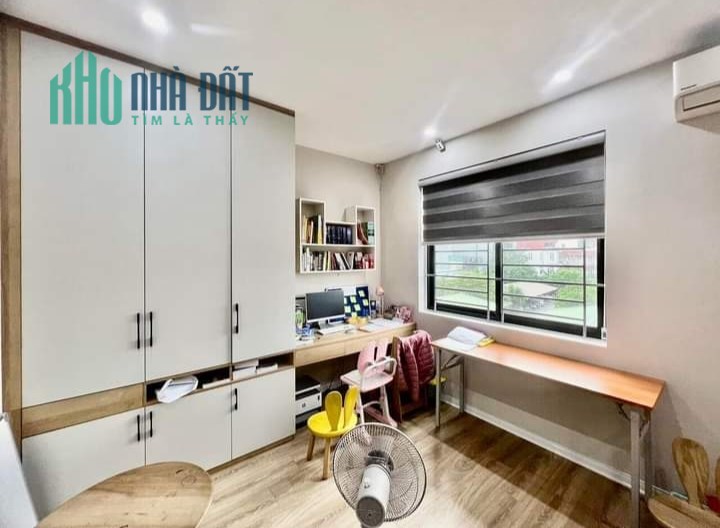 HIẾM nhà quan chức cao cấp Nguyễn Văn Huyên, Cầu Giấy dt 85m x Mt 6m x 25 tỷ