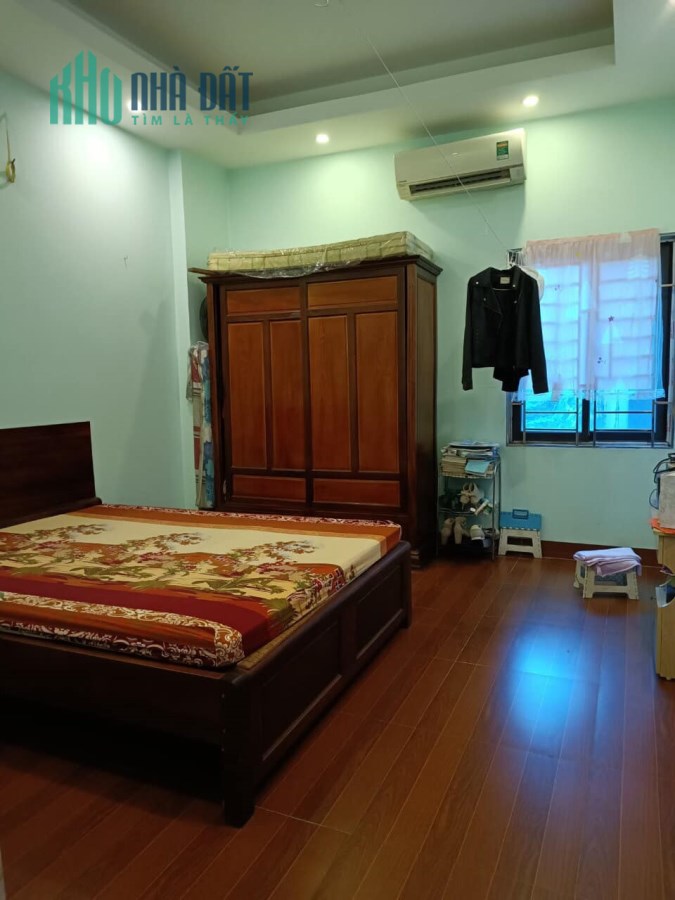 Bán nhà 85m2 phố Nghi Tàm, Tây Hồ Nhà đẹp Dân xây Gara Ô tô 7 chỗ 8.4 Tỷ