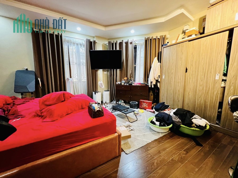 Bán căn nhà 58m2 phố Yên Phụ, Tây Hồ 5 ngủ 10m Ô tô đua 5.4 Tỷ
