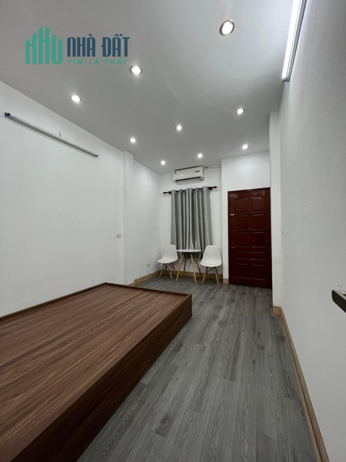 Bán nhà Lĩnh nam - Hoàng mai35m2 * 5 Tầng hai mặt ngõ giá 3 Tỷ