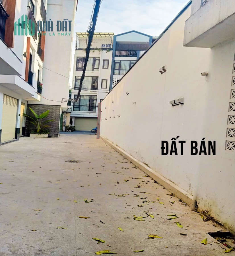 Bán đất Ngọc Thụy, lô góc thoáng, ngõ rộng ô tô vào thoải mái, 53m, mặt tiền : 4.8m, 4 tỷ