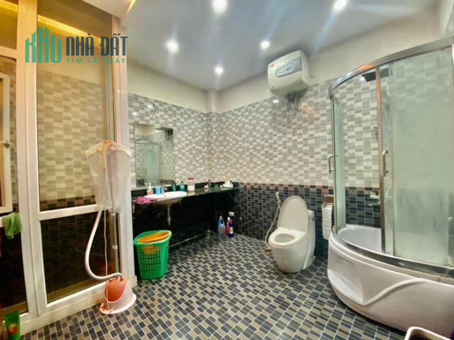 BÁN NHÀ PHỐ LÊ ĐẠI HÀNH- TRUNG TÂM HÀ NỘI- NHÀ ĐẸP Ở LUÔN