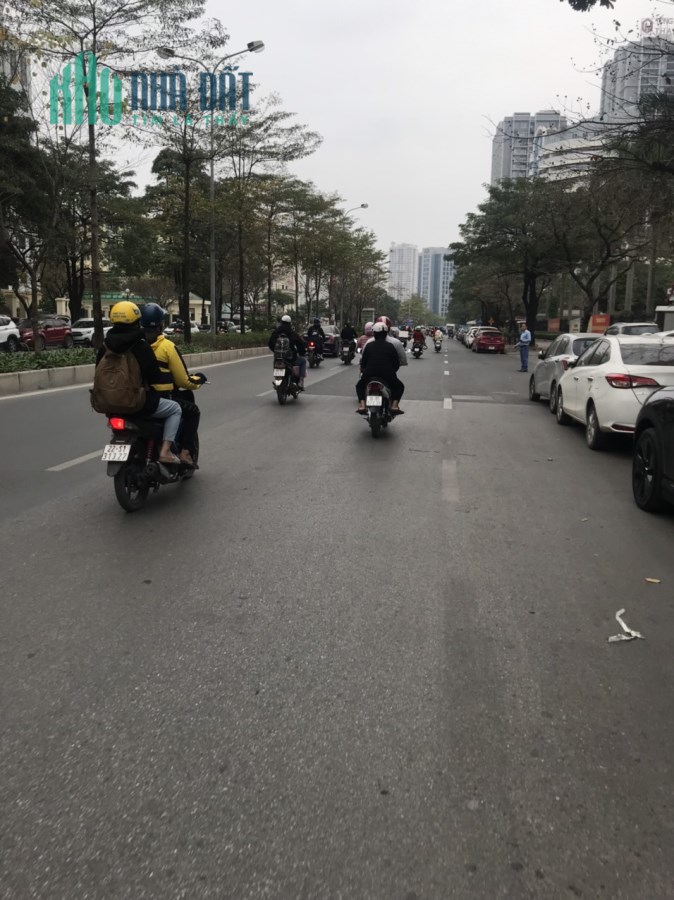 Bán Đất Xuân Phương, Trịnh Văn Bô, Oto, Xây CCMN. DT 180m2, Giá Nhỉnh 9 Tỷ.