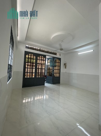 Bán nhà HXT rộng 8m đường Lũy Bán Bích Quận Tân Phú 58m2 giá 5.6 tỷ