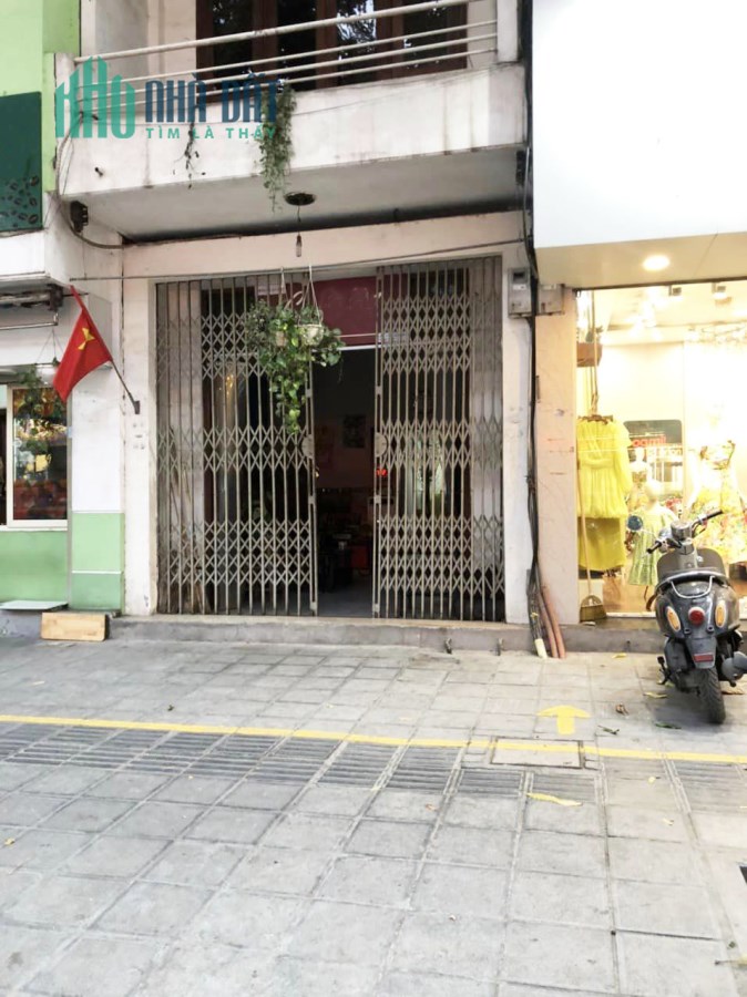 Bán nhà Hai Bà Trưng - Mặt phố Lê Đại Hành 24.3 tỷ, 45m2. KD tốt
