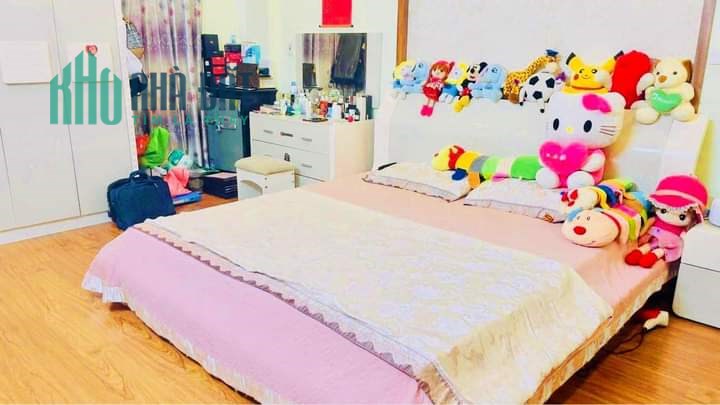 Cần bán Gấp Siêu phẩm Trương Định, Hoàng Mai, phân lô, ô tô đỗ cửa, 50m mặt phố, vị trí trung tâm
