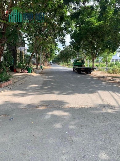 Nhà Mặt Tiền Ngang Hơn 7m 104m2 Tiện Xây Mới Lý Phục Man Quận 7