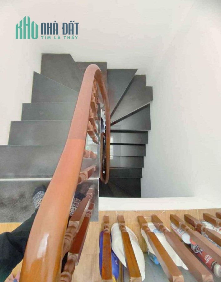 Bán nhà đường Tân Kỳ Tân Quý Bình Tân, Hẻm Ô Tô, 4.5x12x4 Tầng. Chỉ 4 Tỷ 200 Triệu