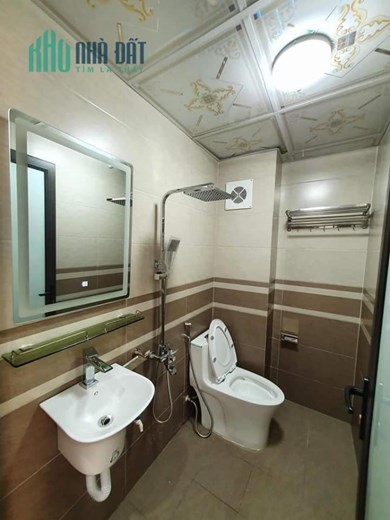 Bán nhà đường Tân Kỳ Tân Quý Bình Tân, Hẻm Ô Tô, 4.5x12x4 Tầng. Chỉ 4 Tỷ 200 Triệu