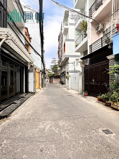 HXH Phan Đăng Lưu P.5 Phú Nhuận. 1T3L, 3PN, 3WC - Giá 3.1 tỷ TL