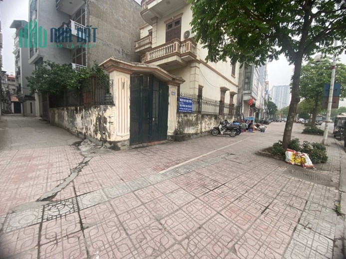 Cực gấp! chủ nhà cần bán ngay 85m đất Thạch Bàn, mt 7m, lô góc, ô tô, hơn 7 tỷ.